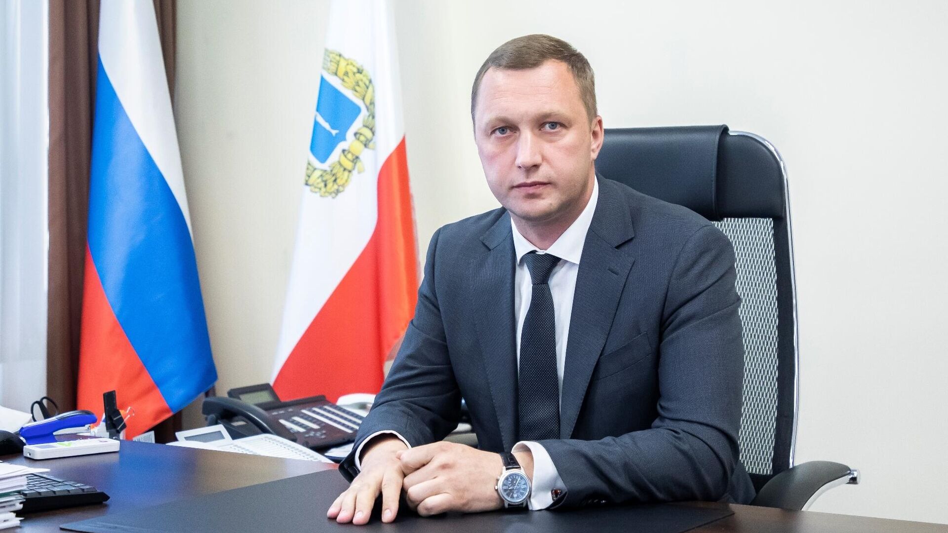 Поздравление губернатора Саратовской области Романа Бусаргина с Днём народного единства.