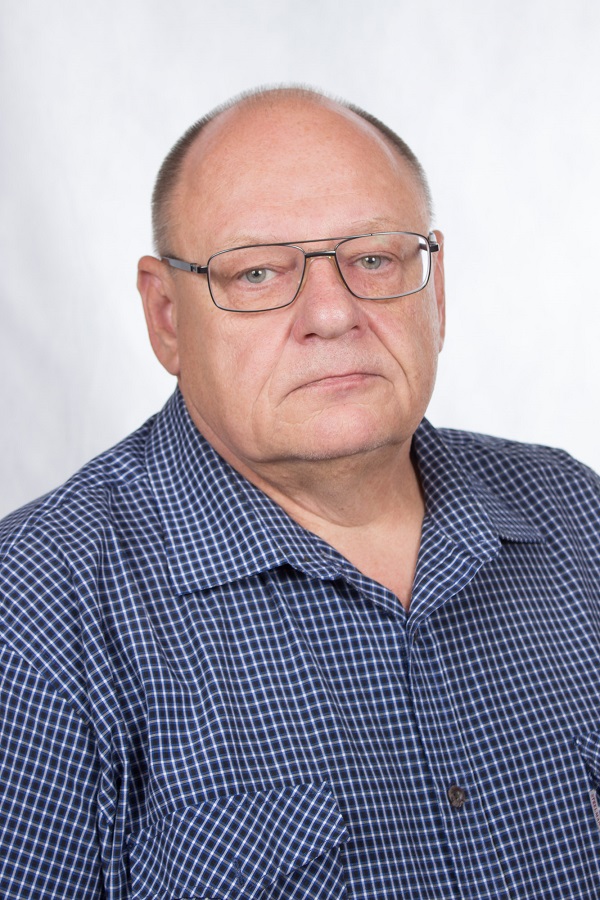 Семенов Валерий Александрович.